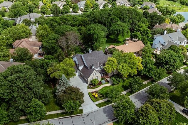 14107 Manor Road, Leawood, KS 66224