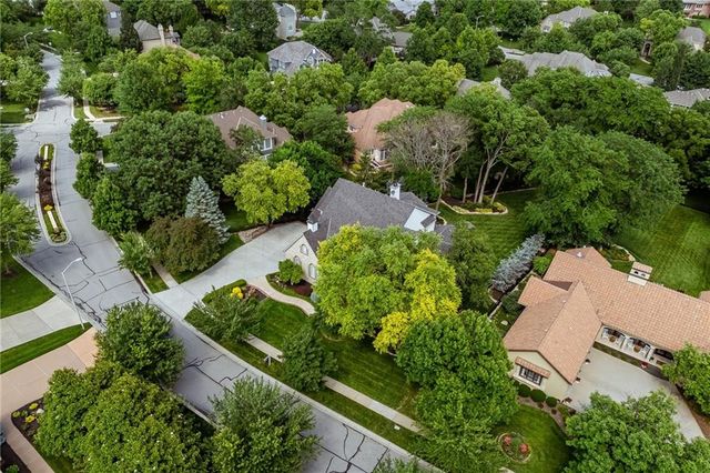 14107 Manor Road, Leawood, KS 66224