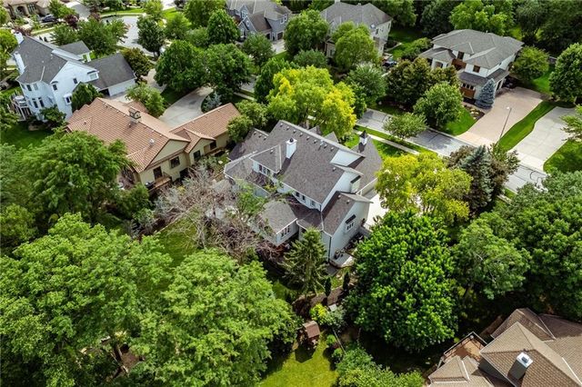 14107 Manor Road, Leawood, KS 66224
