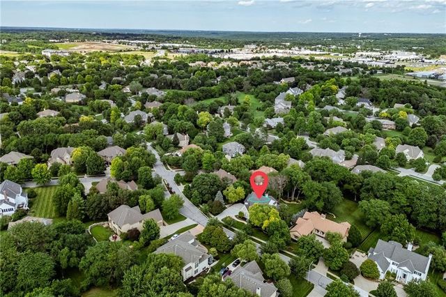 14107 Manor Road, Leawood, KS 66224