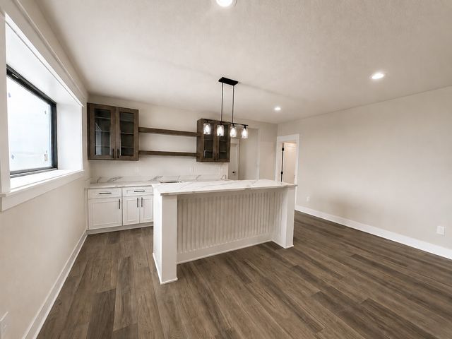 280 NW Copperleaf Court, Waukee, IA 50263