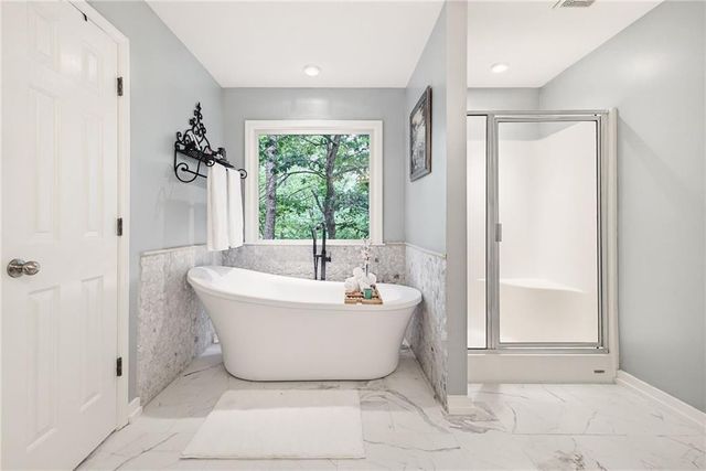 3560 Ridge Drive, Gainesville, GA 30501