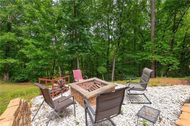 3560 Ridge Drive, Gainesville, GA 30501