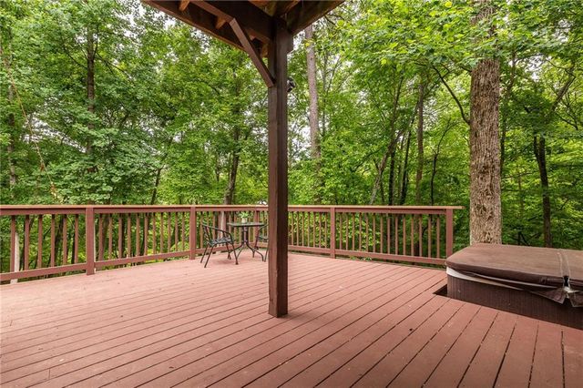 3560 Ridge Drive, Gainesville, GA 30501