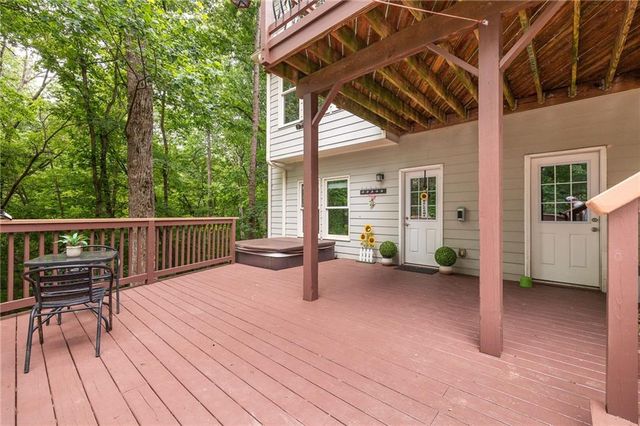 3560 Ridge Drive, Gainesville, GA 30501