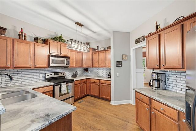 3560 Ridge Drive, Gainesville, GA 30501