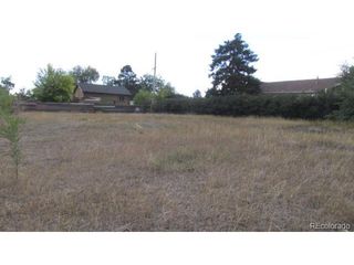 880 Vivian St, Lakewood, CO 80401