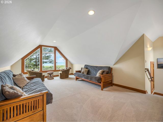 1021 S PROM, Seaside, OR 97138