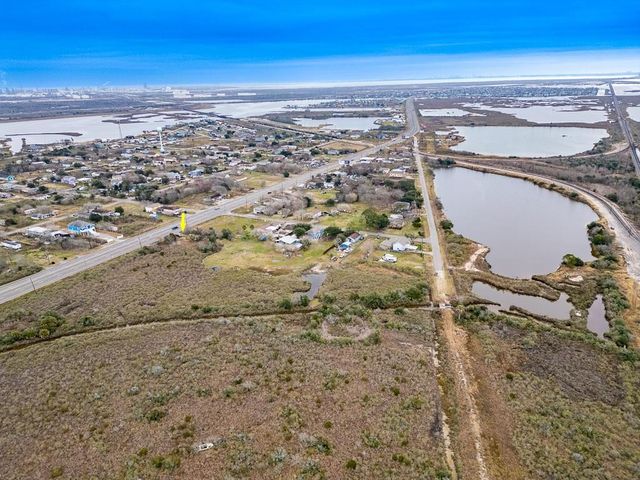 4811 Highway 6, Hitchcock, TX 77563