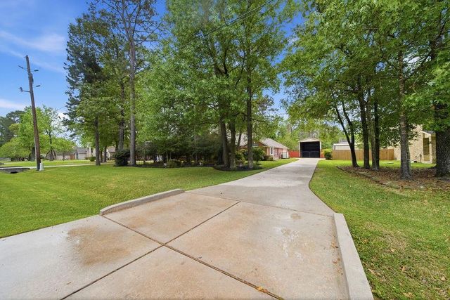 5803 Lotus Lane, Magnolia, TX 77354