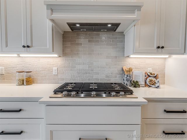 304 Barley Hill Road, Bartlesville, OK 74006