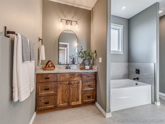 304 Barley Hill Road, Bartlesville, OK 74006