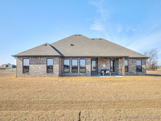 304 Barley Hill Road, Bartlesville, OK 74006