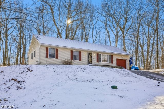 26 Acorn Dr, Vernon Twp., NJ 07422