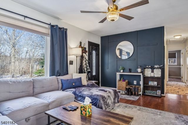 26 Acorn Dr, Vernon Twp., NJ 07422