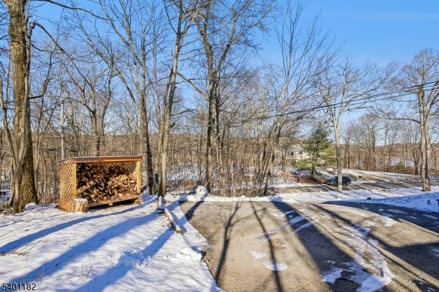 26 Acorn Dr, Vernon Twp., NJ 07422