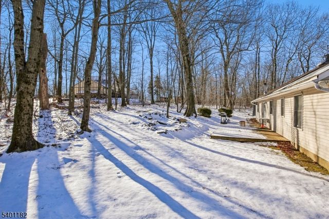 26 Acorn Dr, Vernon Twp., NJ 07422