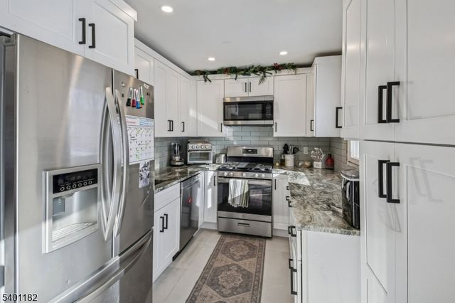 26 Acorn Dr, Vernon Twp., NJ 07422