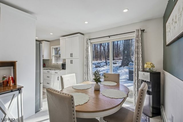 26 Acorn Dr, Vernon Twp., NJ 07422