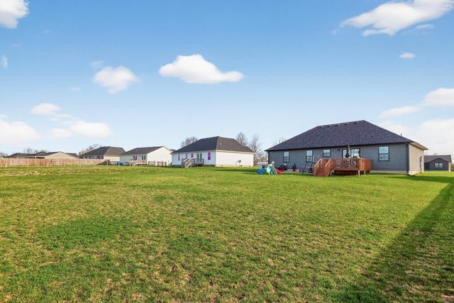 207 Dean Drive, Harrodsburg, KY 40330