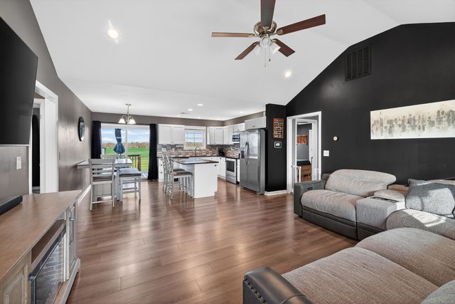 207 Dean Drive, Harrodsburg, KY 40330