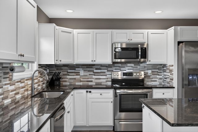 207 Dean Drive, Harrodsburg, KY 40330