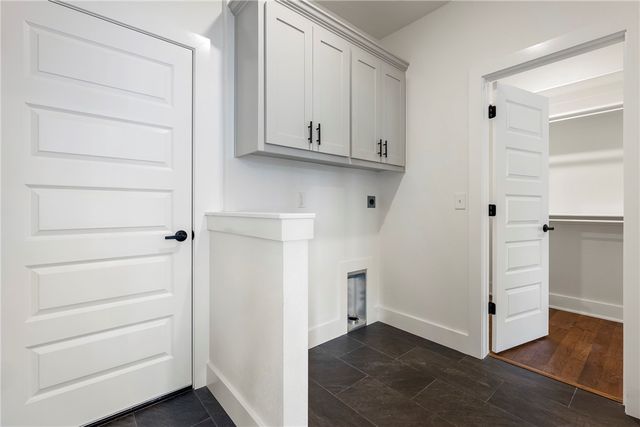 13 Ulverston Drive, Bella Vista, AR 72714