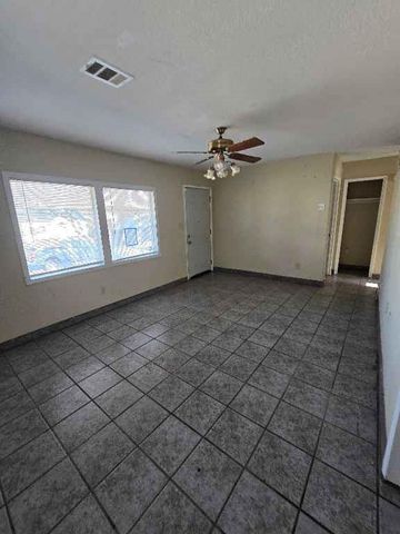 5213 Locust Terrace, Kansas City, KS 66106