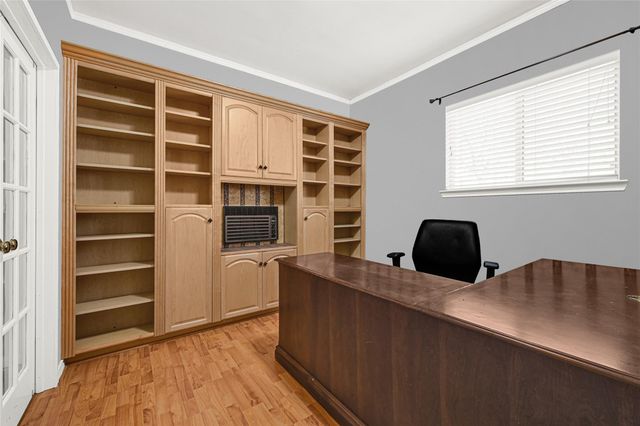 12902 Chalfield Circle, Houston, TX 77044