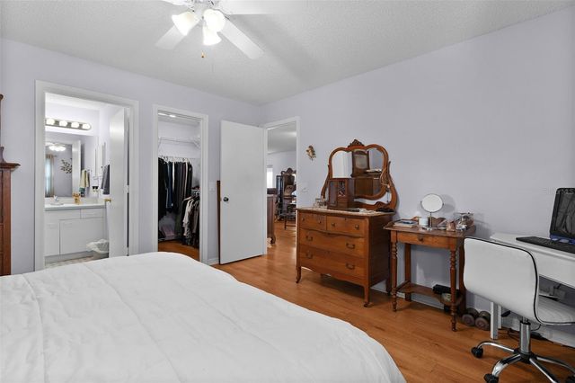 965 AVALON AVENUE, The Villages, FL 32159