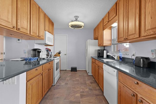 965 AVALON AVENUE, The Villages, FL 32159