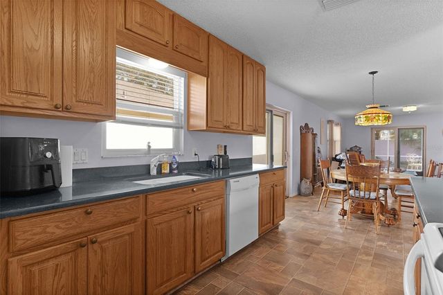 965 AVALON AVENUE, The Villages, FL 32159