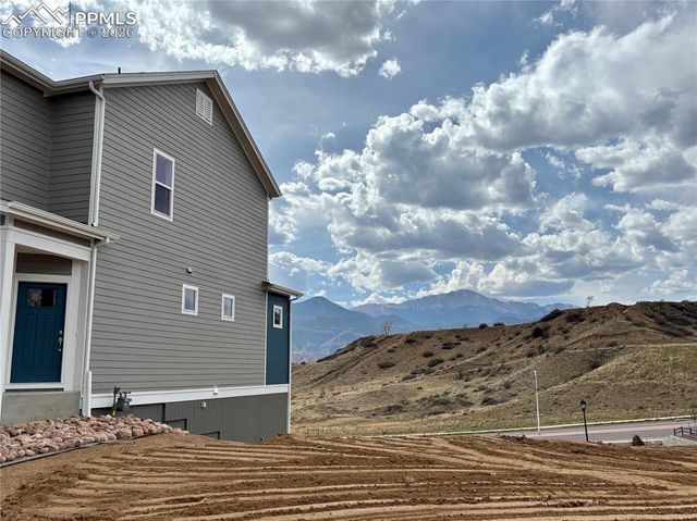 712 Belleza View, Colorado Springs, CO 80907