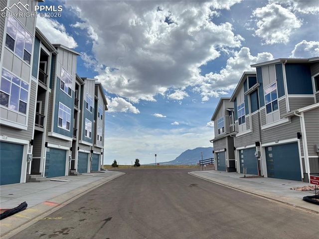 712 Belleza View, Colorado Springs, CO 80907