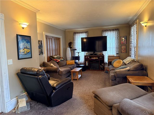 10 Pearne Avenue, Cortland, NY 13045