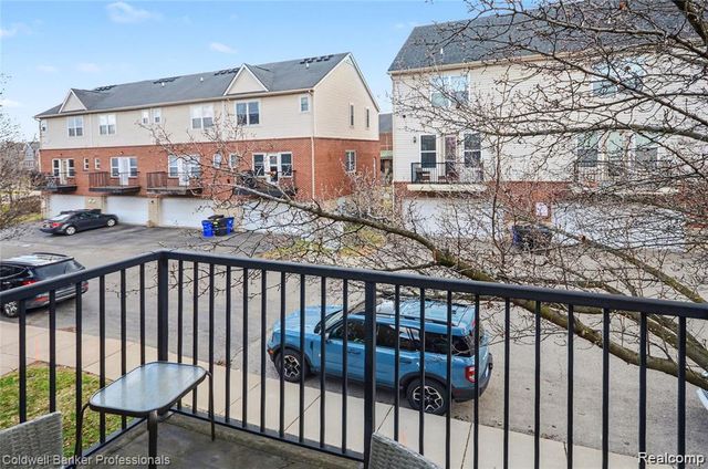 283 E Palmer Street, Detroit, MI 48202