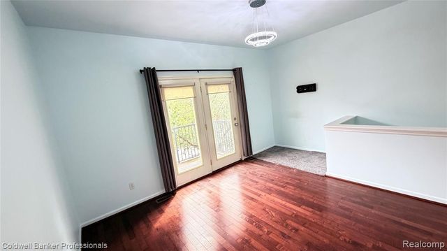 283 E Palmer Street, Detroit, MI 48202