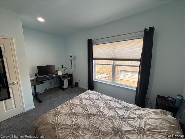 283 E Palmer Street, Detroit, MI 48202