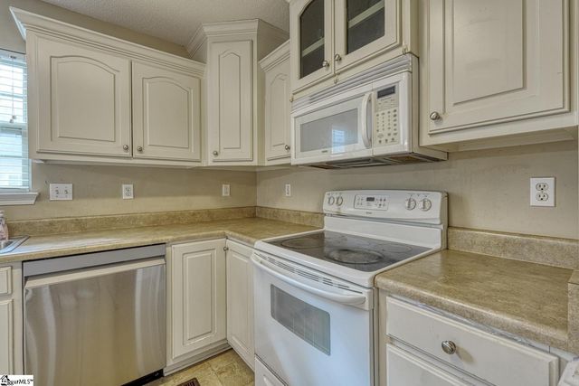 393 Split Oak Lane, Inman, SC 29349