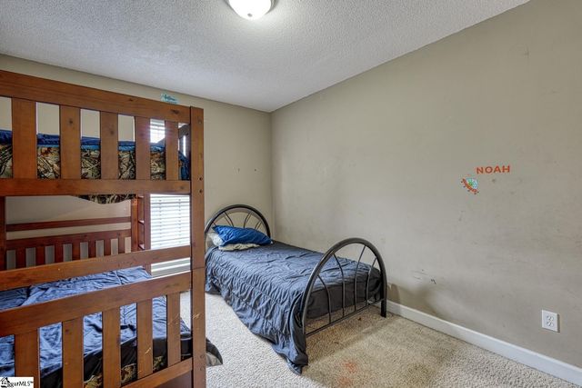 393 Split Oak Lane, Inman, SC 29349