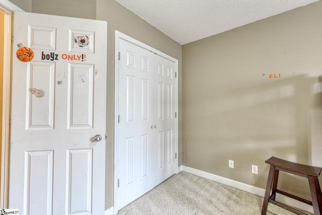 393 Split Oak Lane, Inman, SC 29349