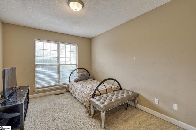 393 Split Oak Lane, Inman, SC 29349