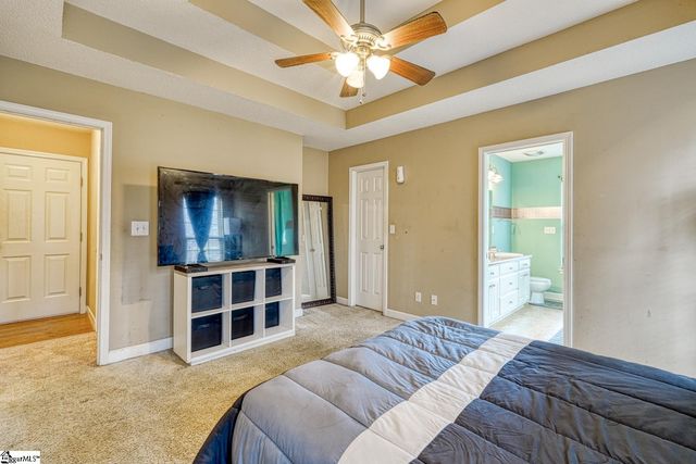 393 Split Oak Lane, Inman, SC 29349