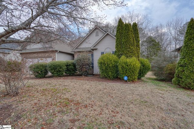 393 Split Oak Lane, Inman, SC 29349