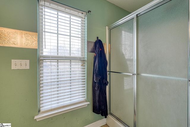 393 Split Oak Lane, Inman, SC 29349