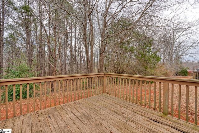 393 Split Oak Lane, Inman, SC 29349