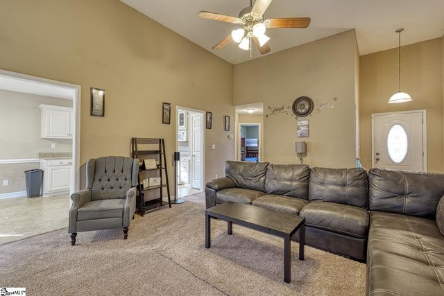 393 Split Oak Lane, Inman, SC 29349