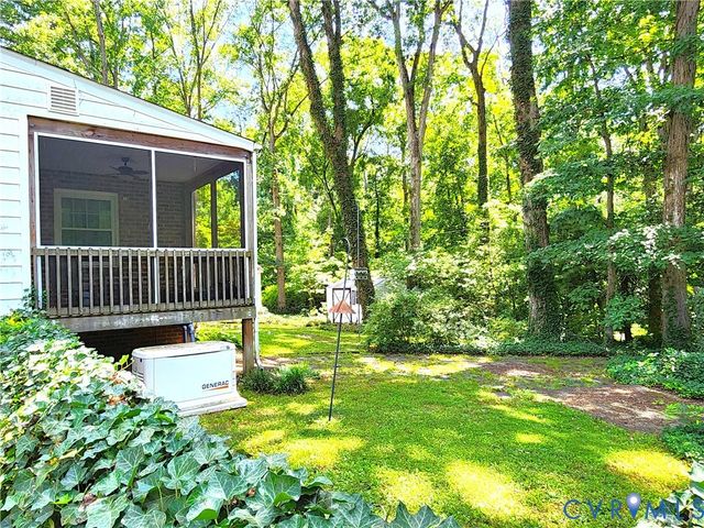 1708 Chadwick Dr, Henrico, VA 23229