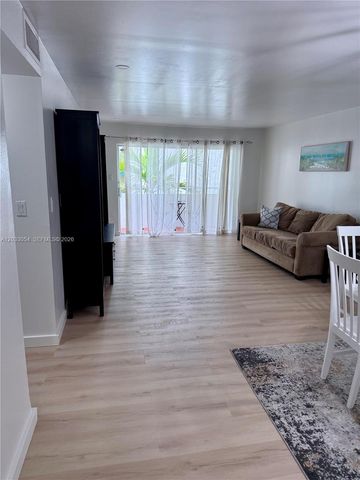1235 Mariposa Avenue 7, Coral Gables, FL 33146