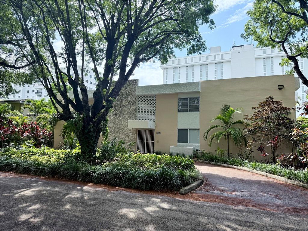 1235 Mariposa Avenue 7, Coral Gables, FL 33146